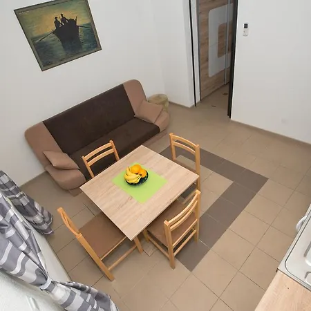 Afrika Appartement Makarska