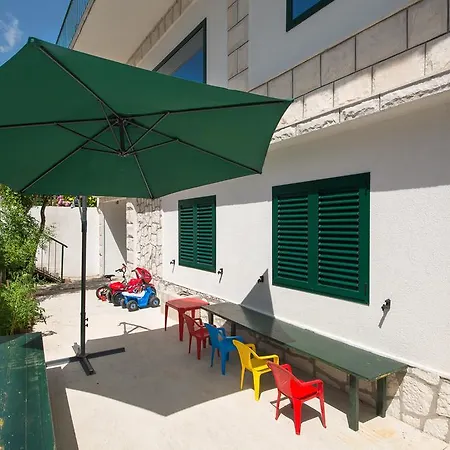 Afrika Макарска