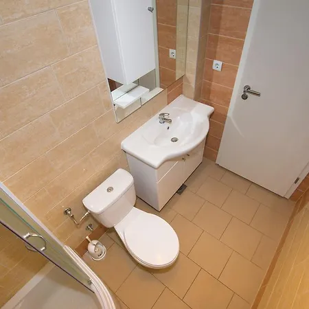 Apartament Afrika *
