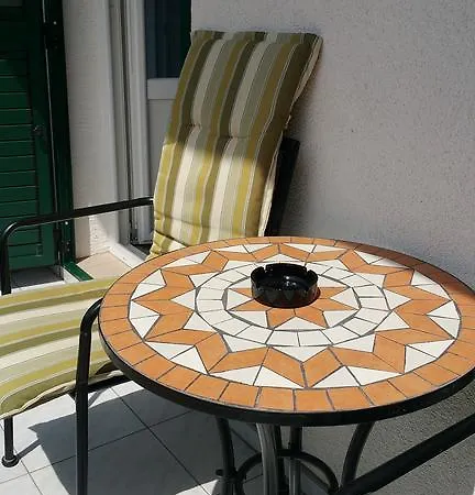 Apartman Afrika *