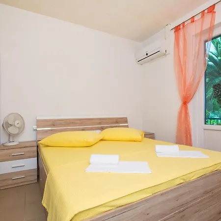 Afrika Apartman Makarska
