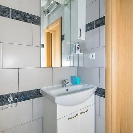 Afrika Apartman *